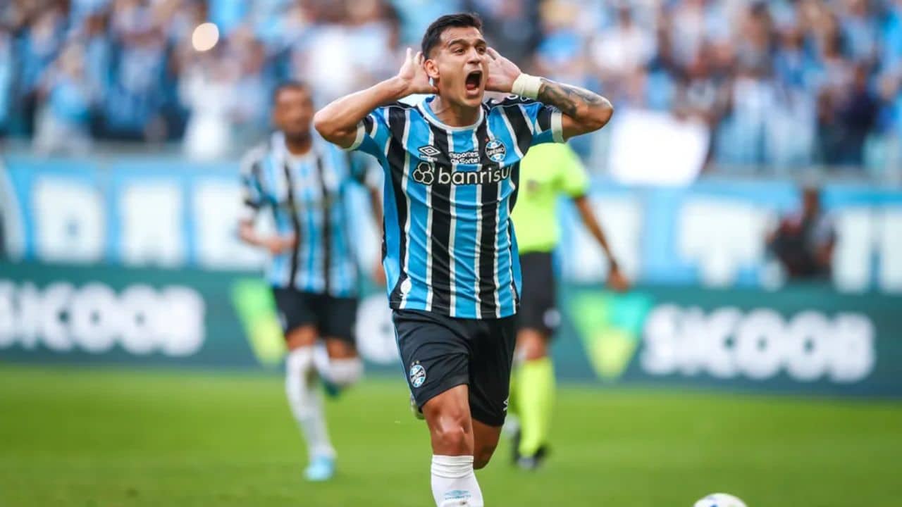 Grêmio Cristaldo Suárez marca