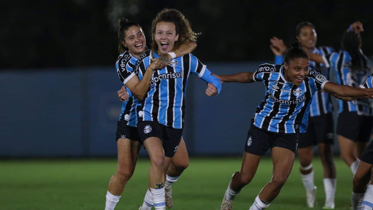 Grêmio GreNal liderança Gauchão Feminino