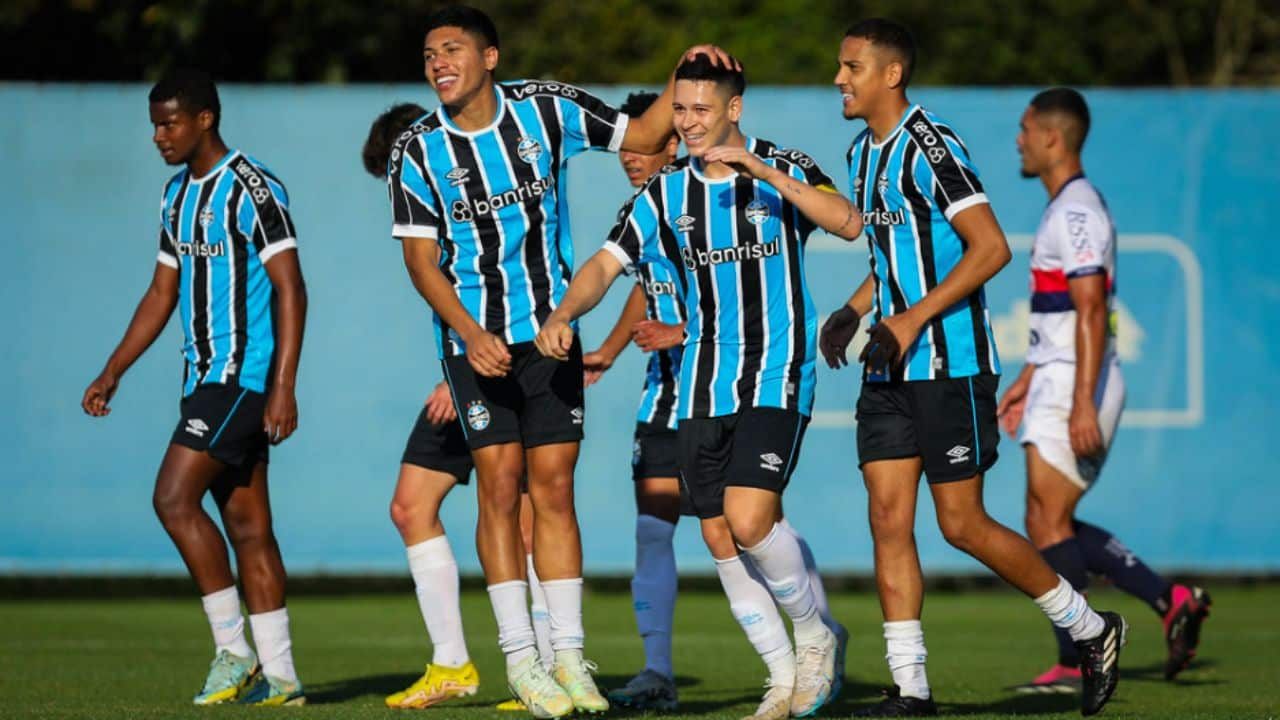 Grêmio enfrenta o Real pela última rodada da Copa FGF