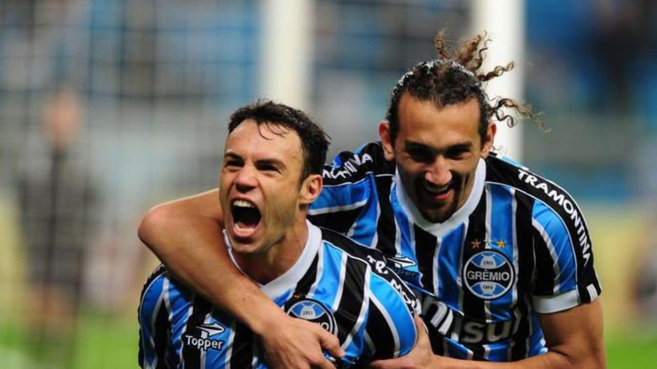 Kléber Gladiador Barcos Grêmio x Ponte Preta Campeonato Brasileiro 2013