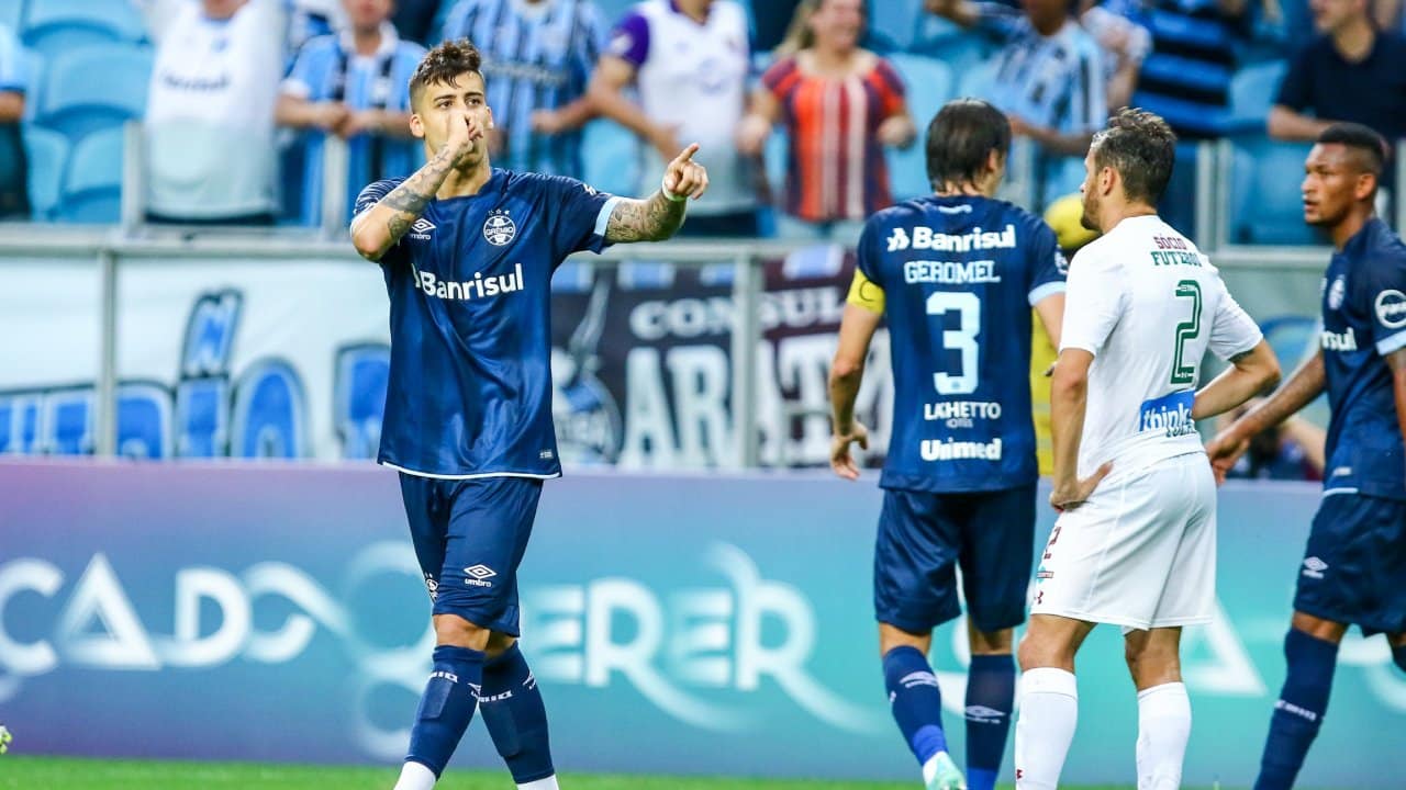 Saiba por onde anda Beto da Silva - atacante de passagem meteórica - pelo Grêmio