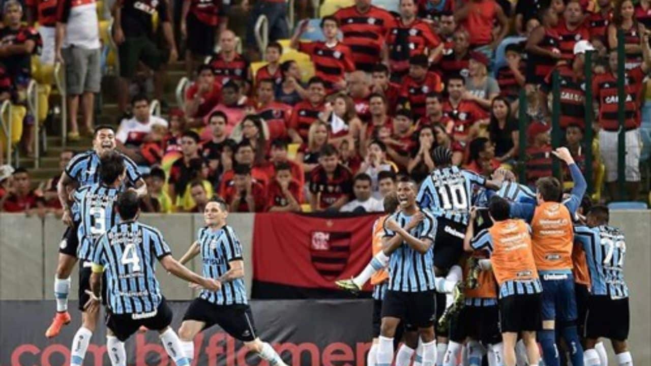 Há 9 anos, Grêmio derrotava Flamengo no Maracanã com gol de Luan