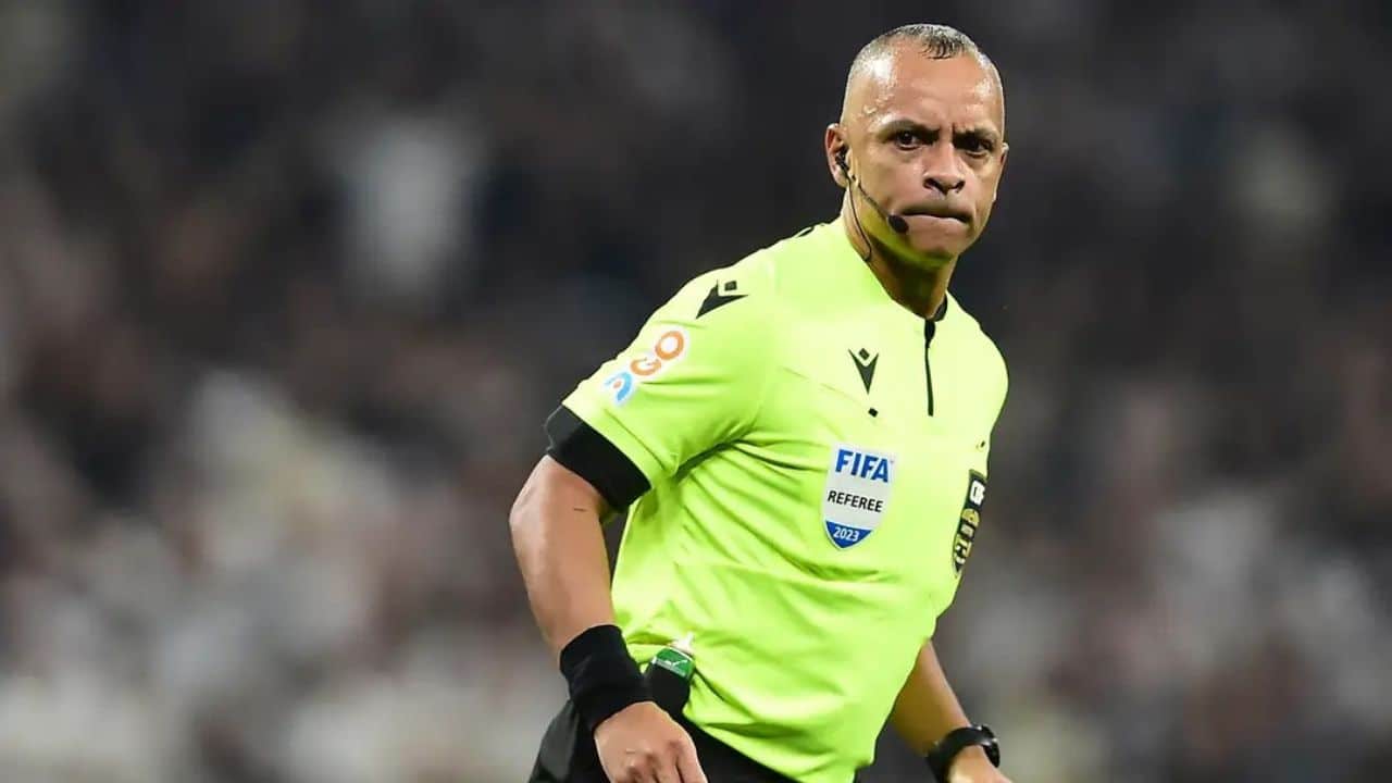 CBF afasta arbitragem de Corinthians x Grêmio