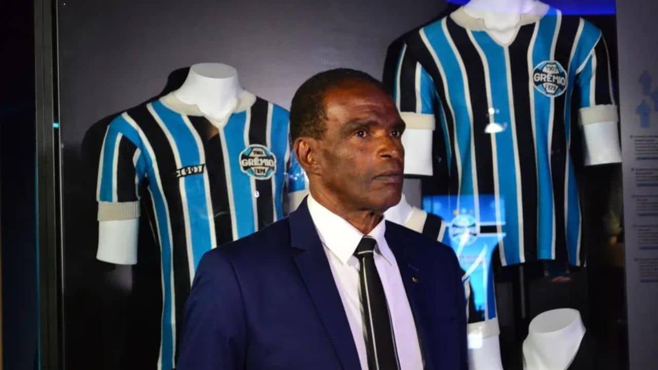 portaldogremista.com.br que tal escolher o visual do novo mascote do gremio saiba como gremio flecha negra mascote