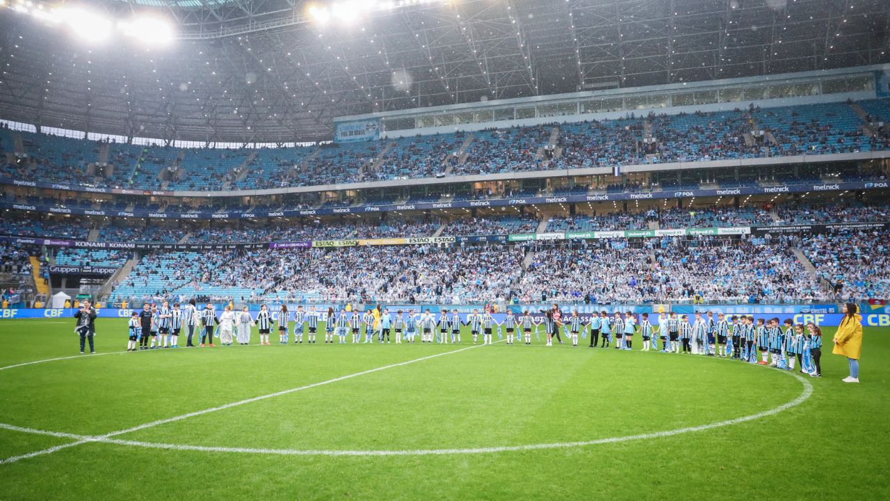 Sócio infantil pode 'invadir' o gramado da Arena do Grêmio
