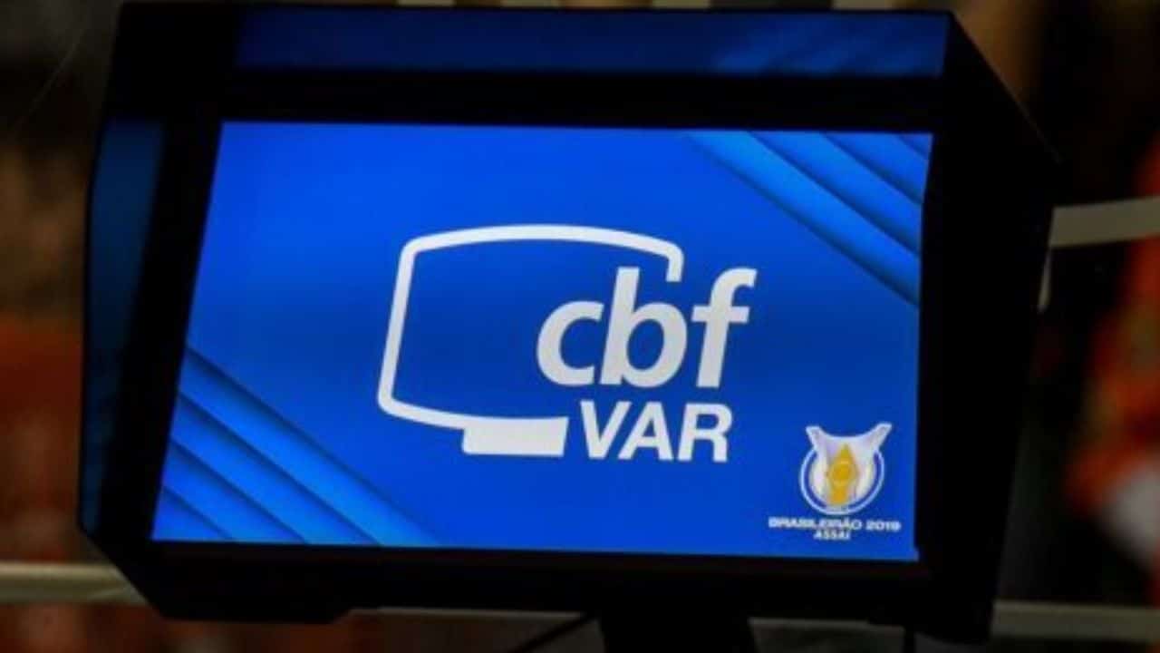 CBF VAR árbitros Corinthians x Grêmio