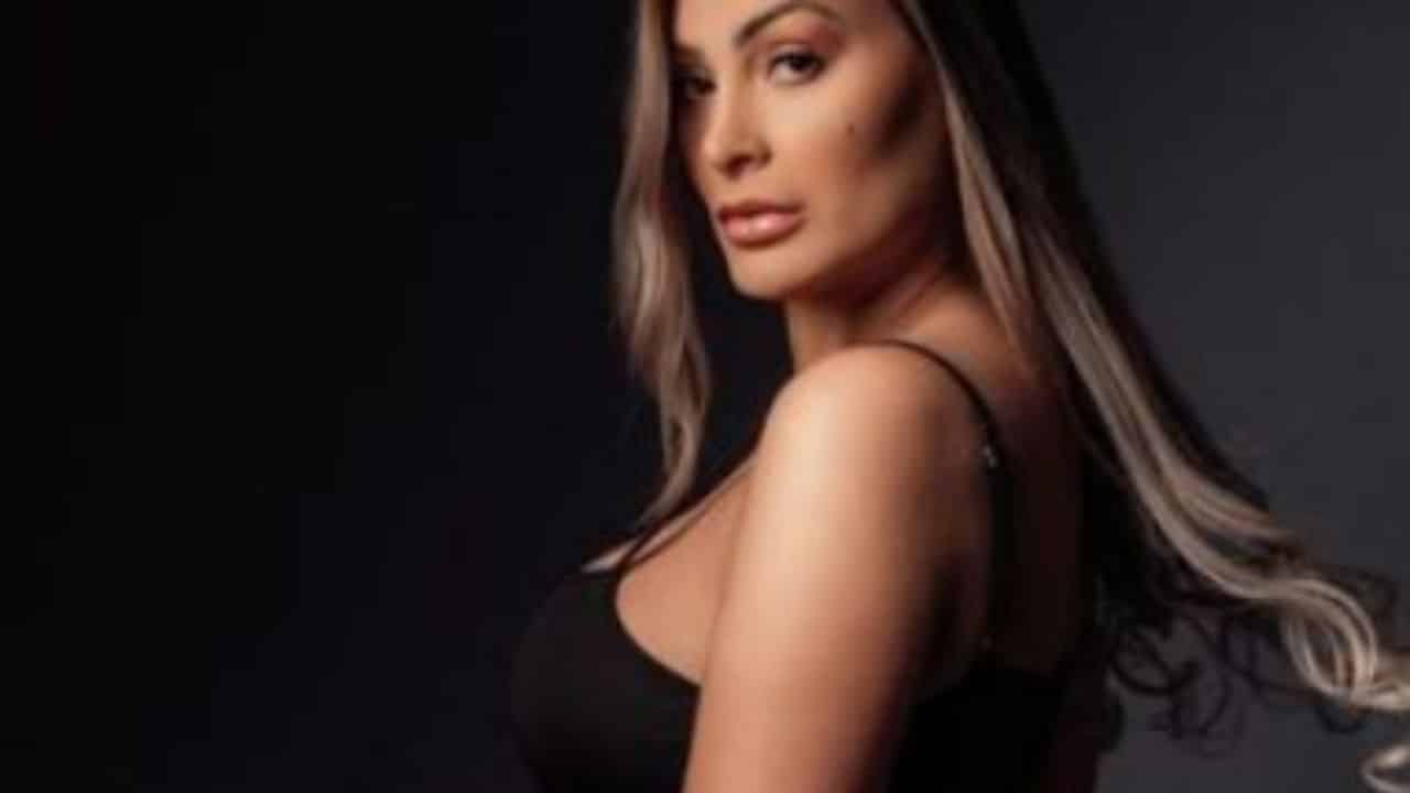 Andressa Urach - Grêmio - conteúdo adulto