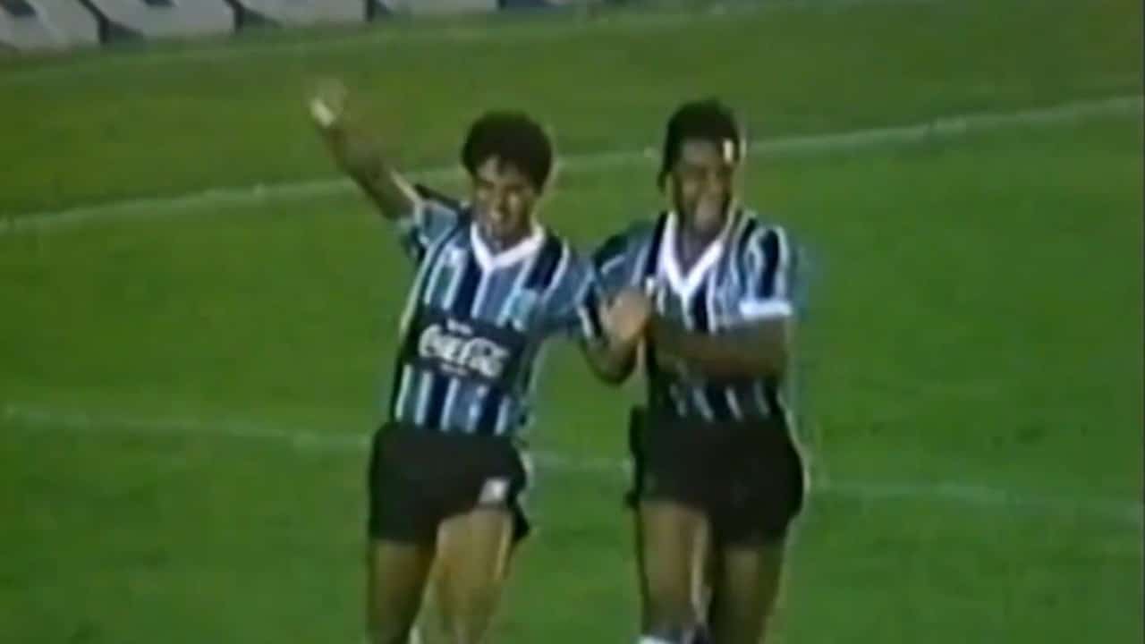 portaldogremista.com.br ha 36 anos gremio parou renato portaluppi em pleno maracana relembre gremio flamengo 1987