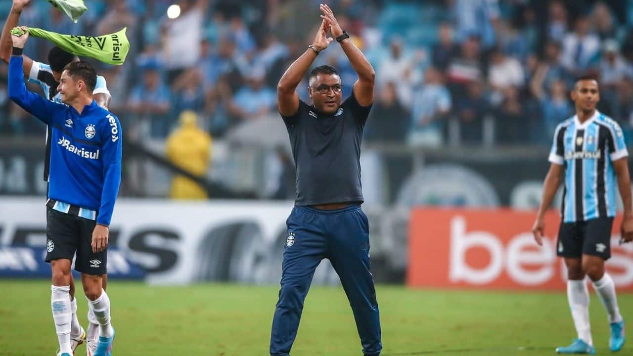 portaldogremista.com.br o numero de vezes que o gremio trocou de tecnico nessa decada e chocante roger machado gremio antigo treinador