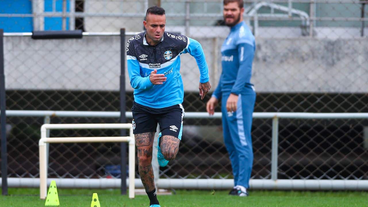 Luan Grêmio Athletico-PR treino