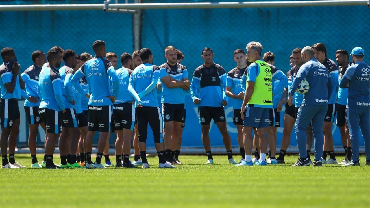 Grêmio x Athletico-PR desfalques Villasanti Carballo