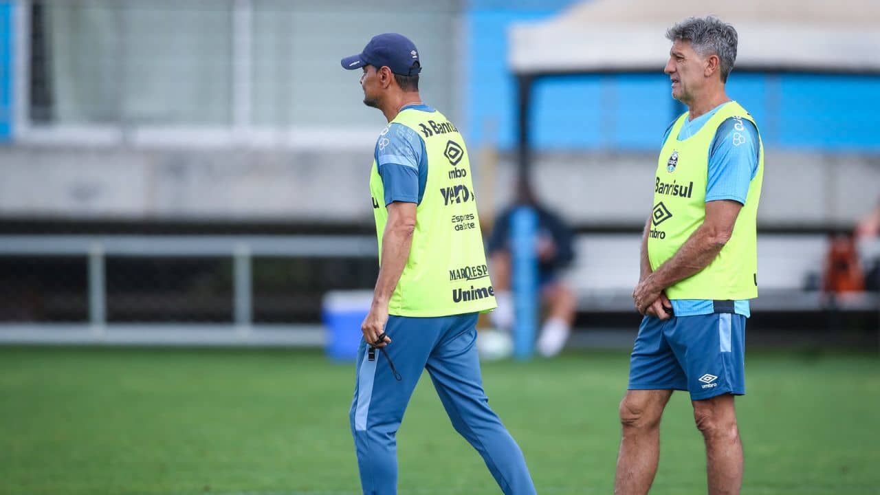 GRÊMIO ACERTA MAIS UM JOGADOR PARA RENATO E PLANEJA SUBSTITUTO DE SUÁREZ 