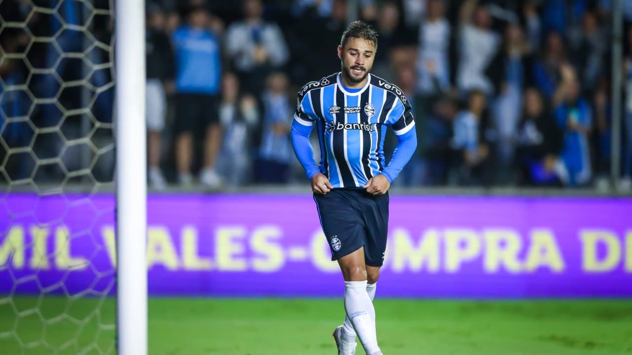 João Pedro renovar Grêmio