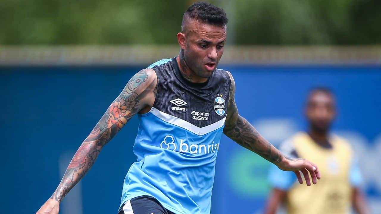 Luan vai renovar com o Grêmio