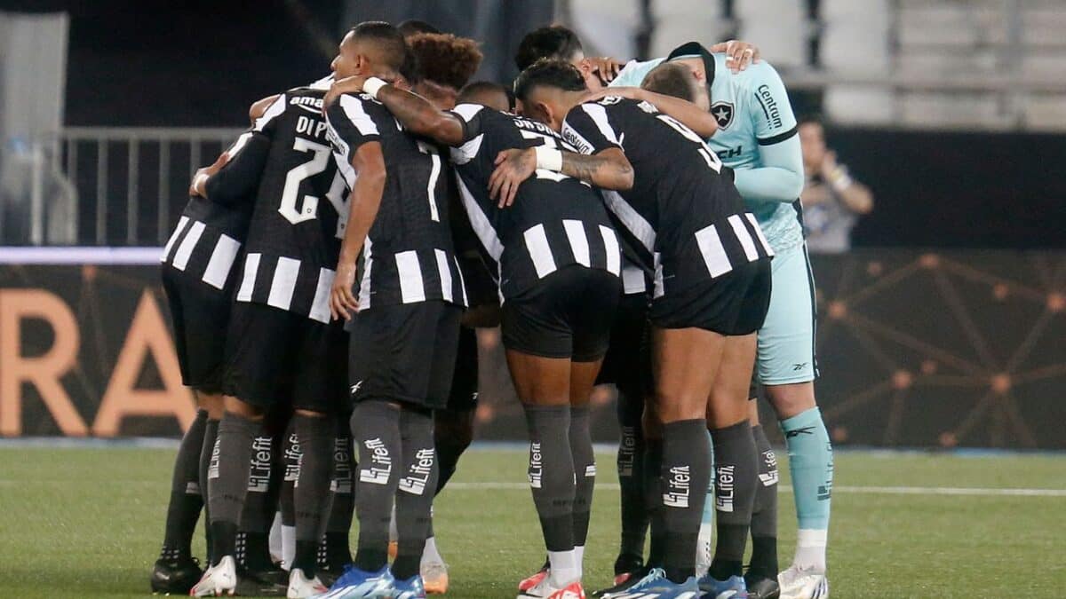 Botafogo favorito contra o Grêmio