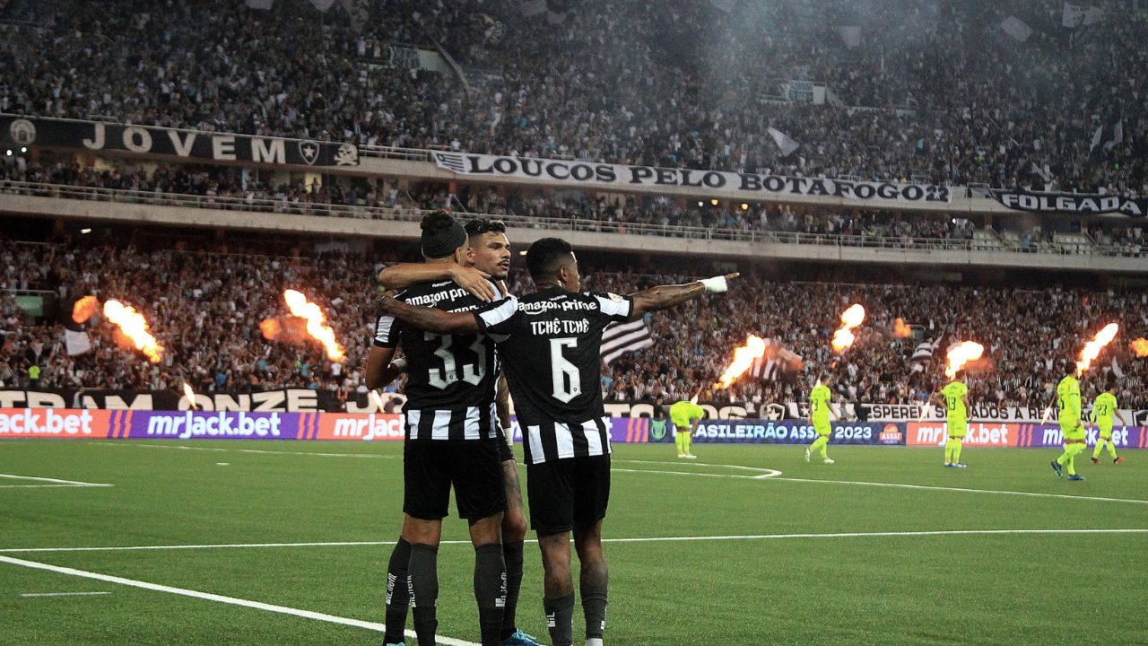 Botafogo favorito contra o Grêmio