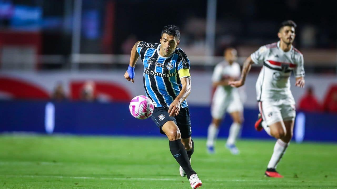 Suárez do Grêmio no Brasileirão