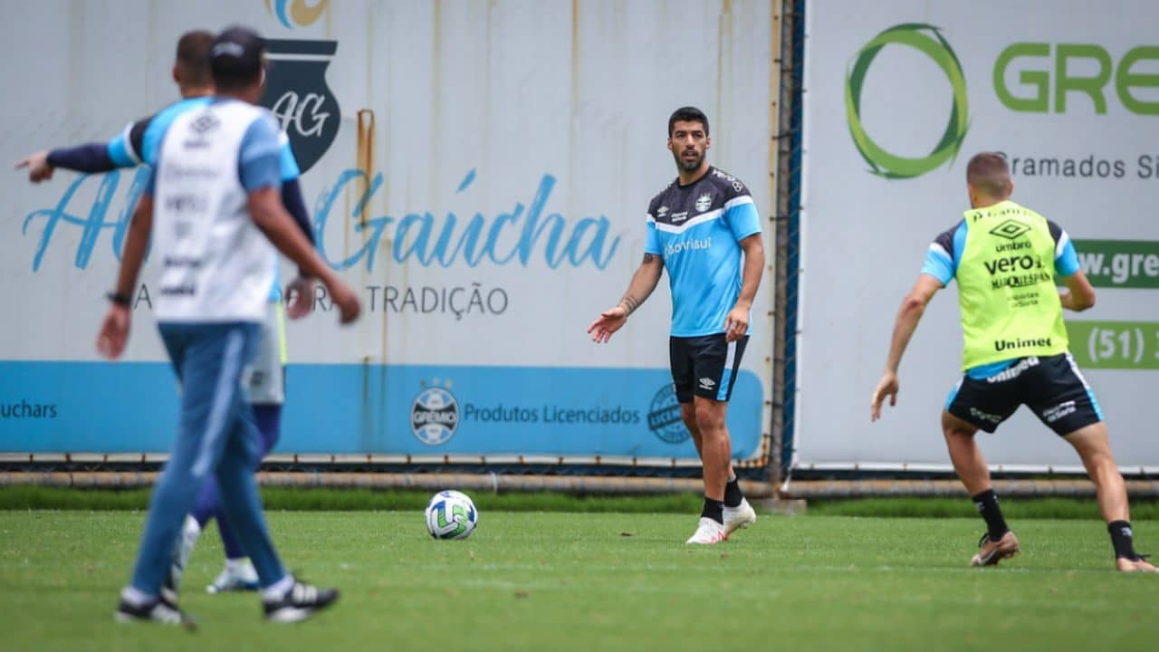 Suárez - fecha parceria global - que fecha de vez saída do Grêmio