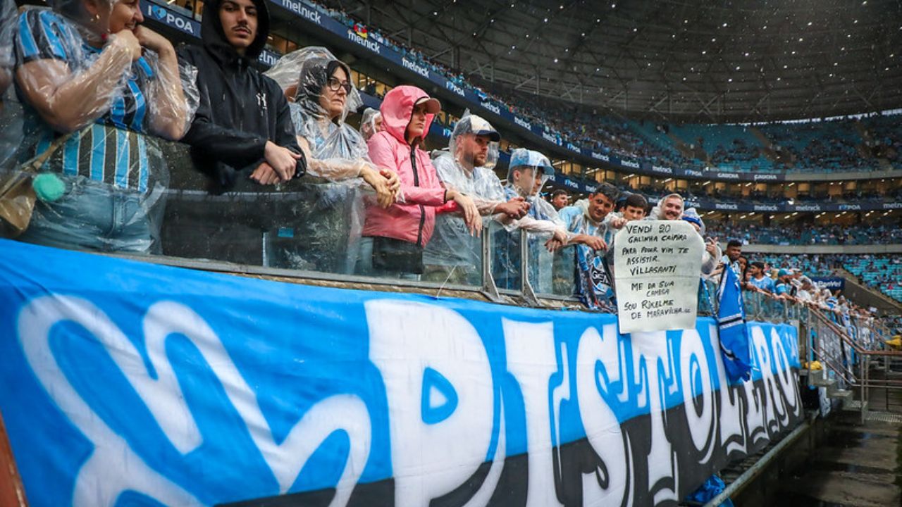 Torcida do Grêmio levou um 'balde de água fria