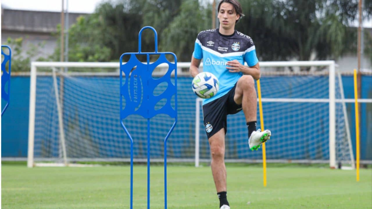 Confira todos os detalhes da - reapresentação do Grêmio - no CT Luiz Carvalho