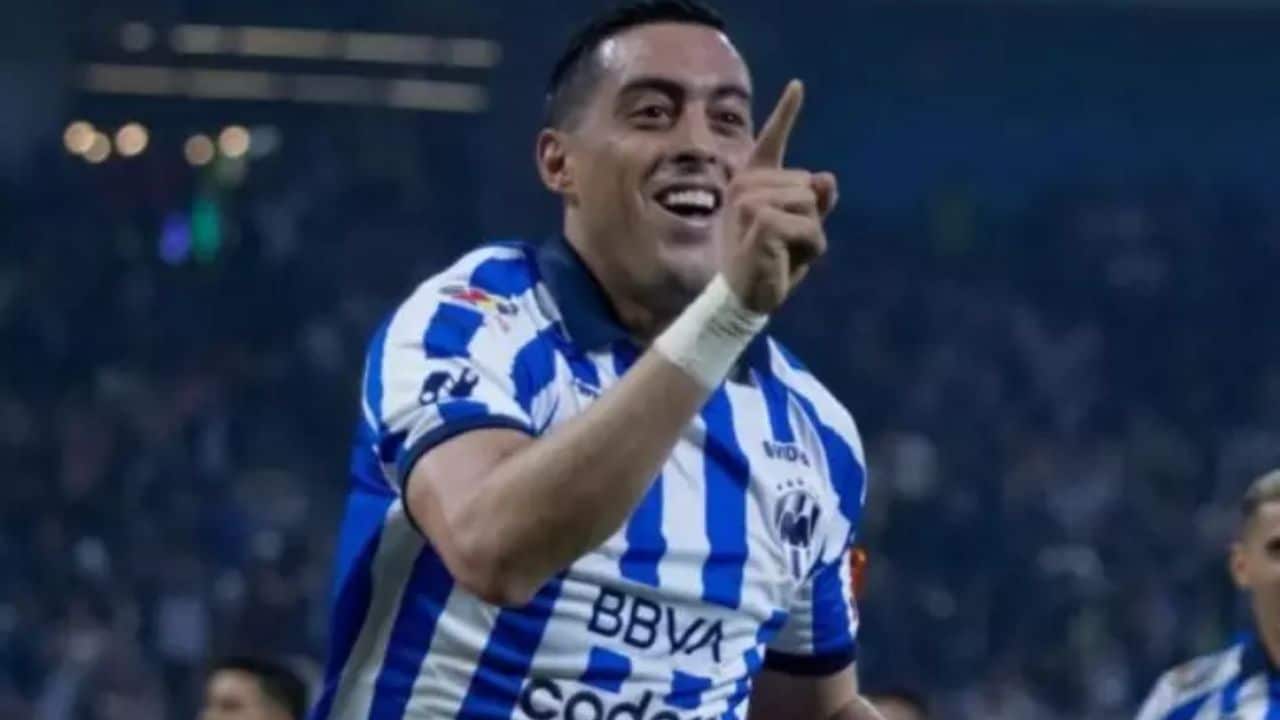 É do Grêmio - técnico do Monterrey  dá pistas sobre o - futuro de Funes Mori