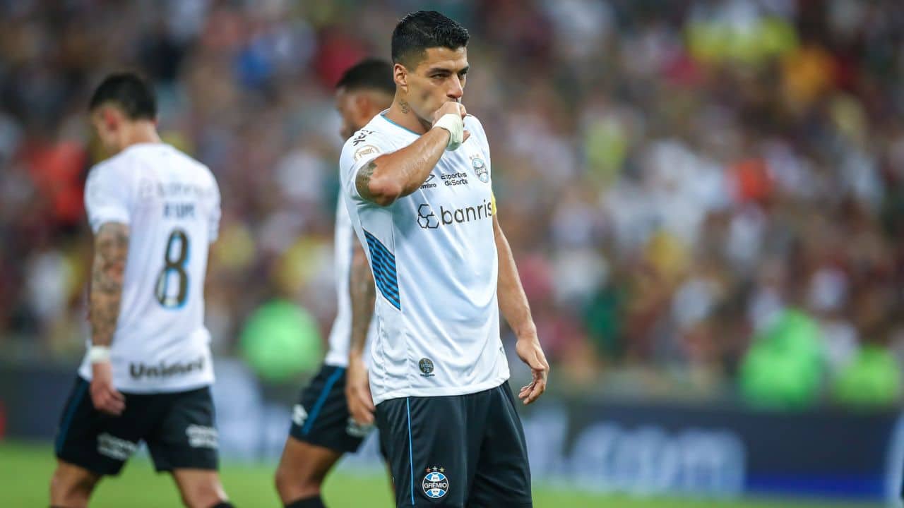 Chocante! - Quantos minutos Suárez precisva - para marcar um gol pelo Grêmio