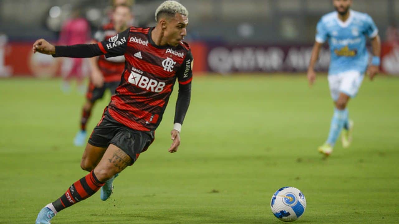 Especulado do Grêmio - lateral do Flamengo entra na pauta - de dois gigantes da Série A