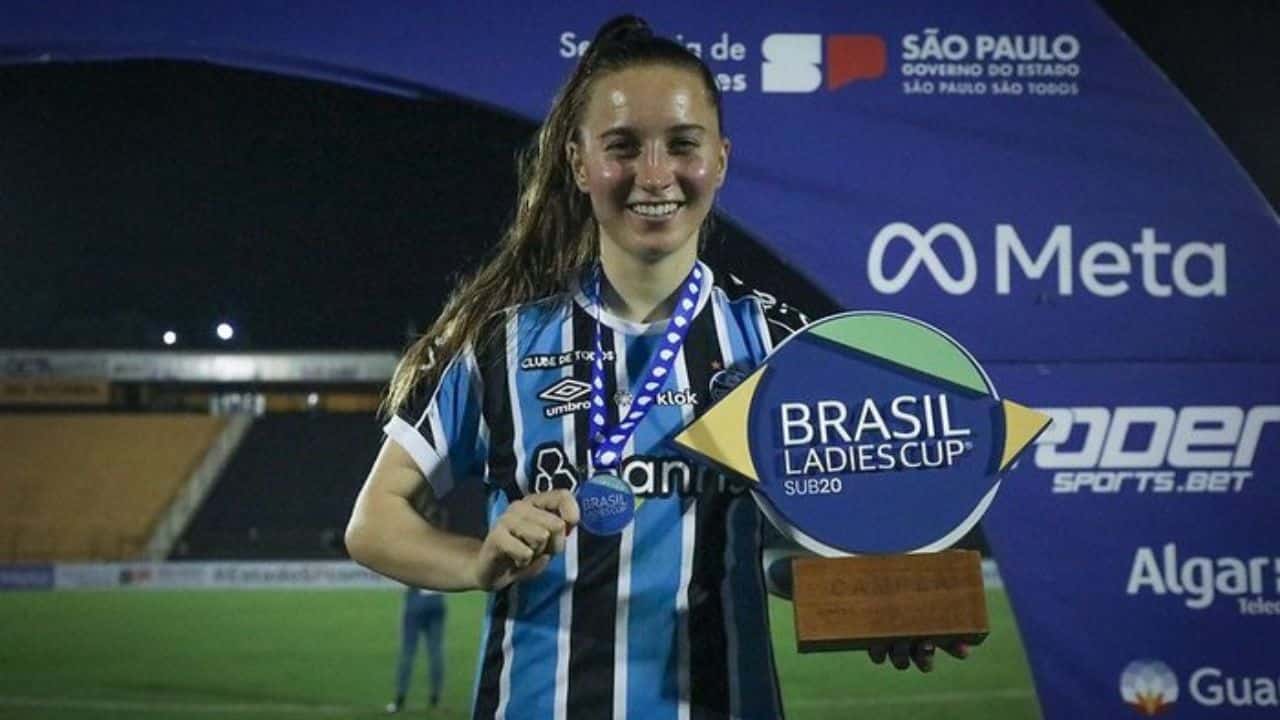 Ex-lateral do Grêmio - atuará em Minas Gerais nesta temporada - confira
