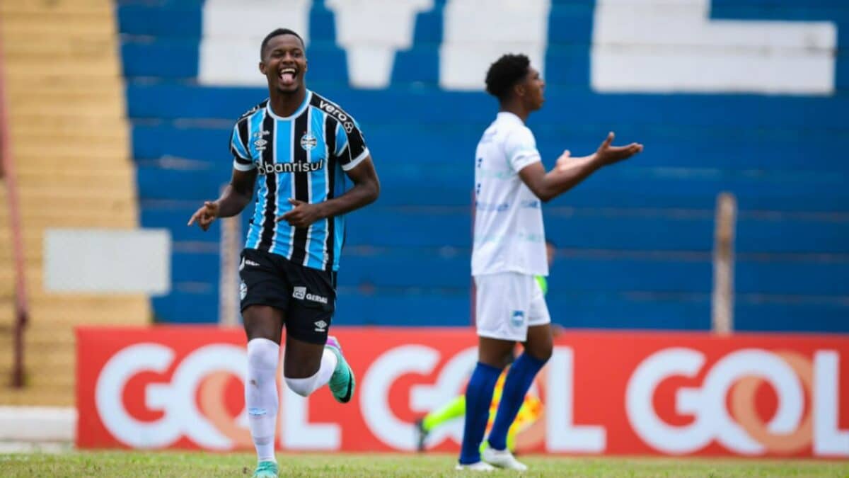 Jardiel - foi o 'Destaque PG' do Grêmio - na estreia da Copinha 2024