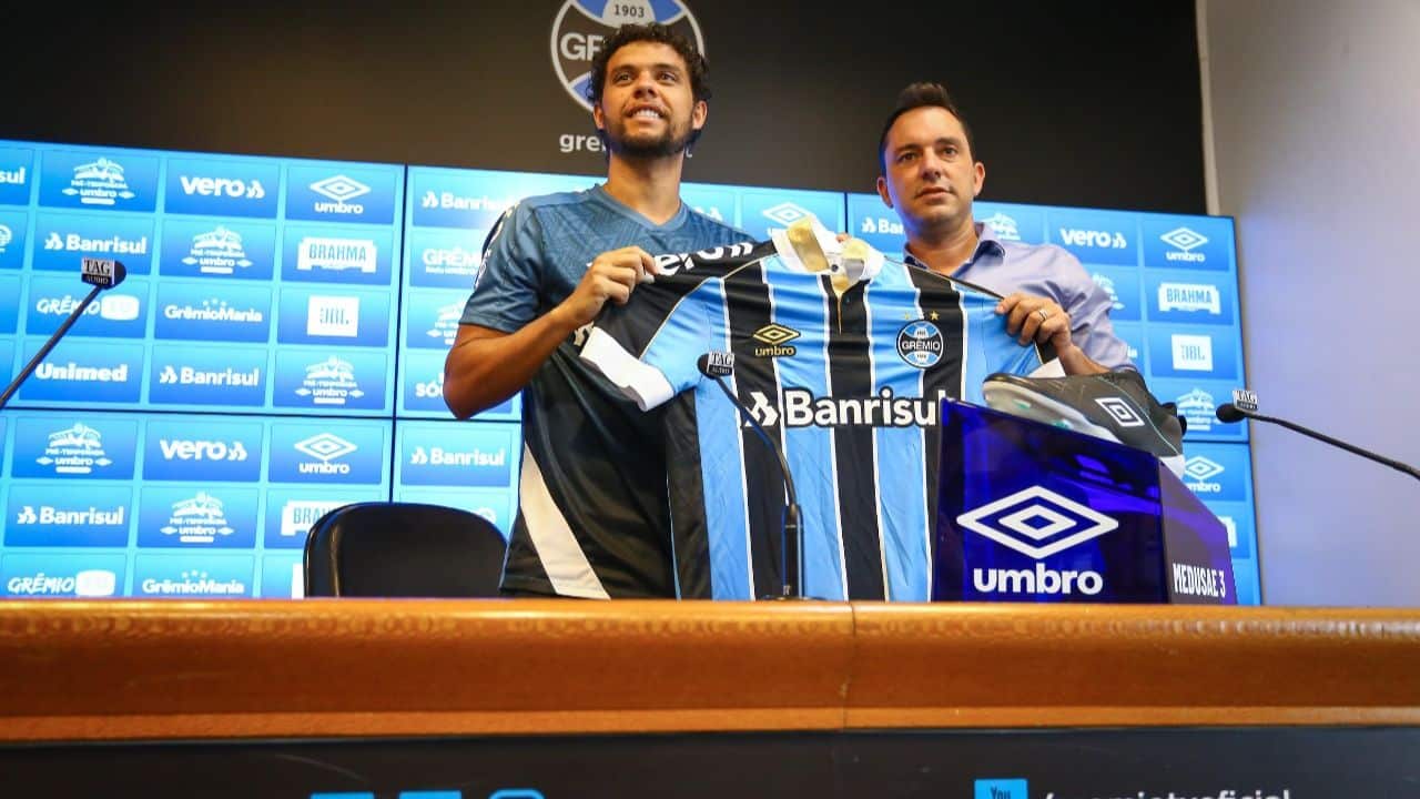 Lembra dele? Victor Ferraz,- ex-Grêmio define destino - e futuro é inusitado