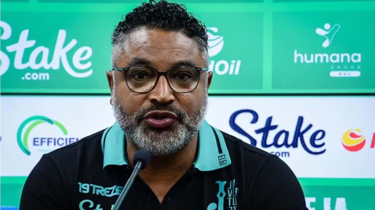 Roger Machado solta o verbo sobre o empate contra o Grêmio: “Está em aberto” 1 Roger Machado - responde Portal do Gremista e conta situação inédita - sobre relação com o Renato / Grêmio