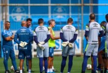 portaldogremista.com.br ainda sem diego costa e du queiroz gremio seguiu preparacao na tarde da segunda feira treino gremio