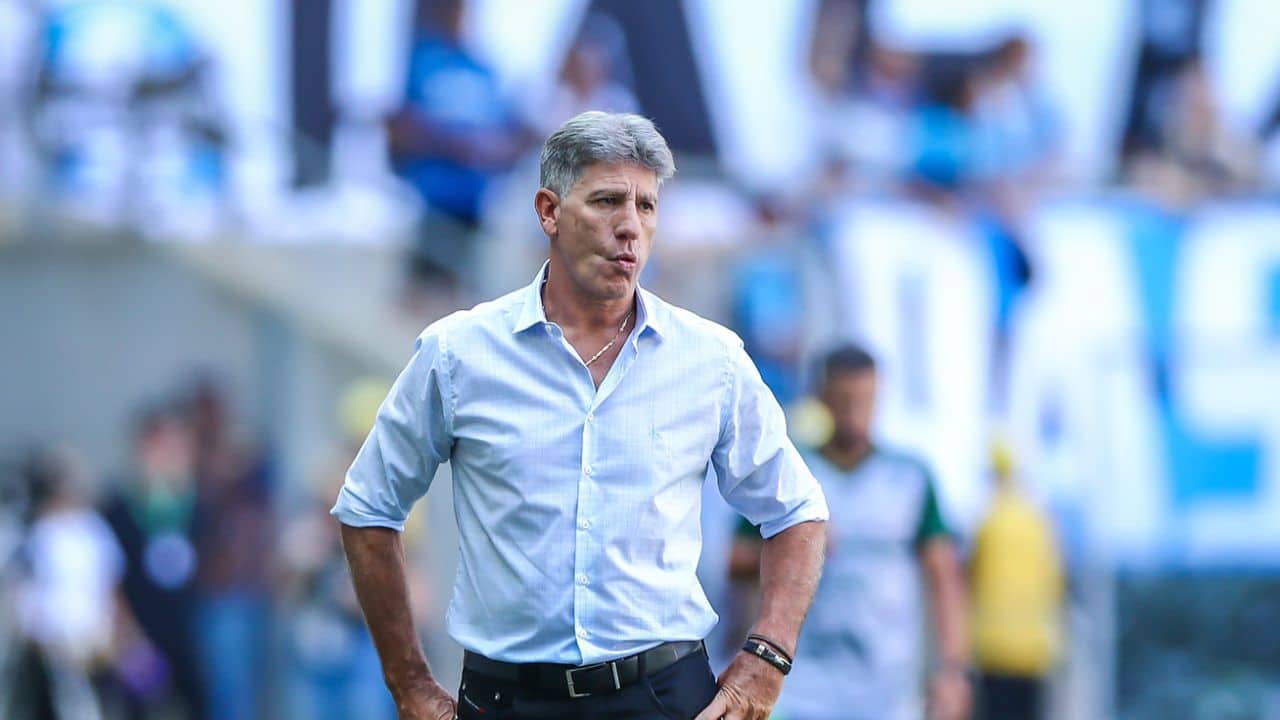 Lado esquerdo do ataque - do Grêmio deverá ter novo titular - nas próximas partidas; saiba quem