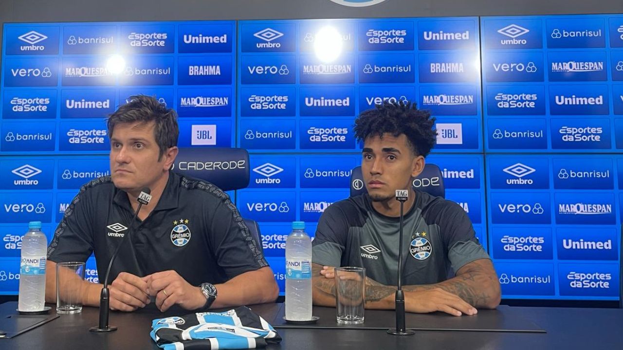 Apresentação de Du Queiroz no Grêmio