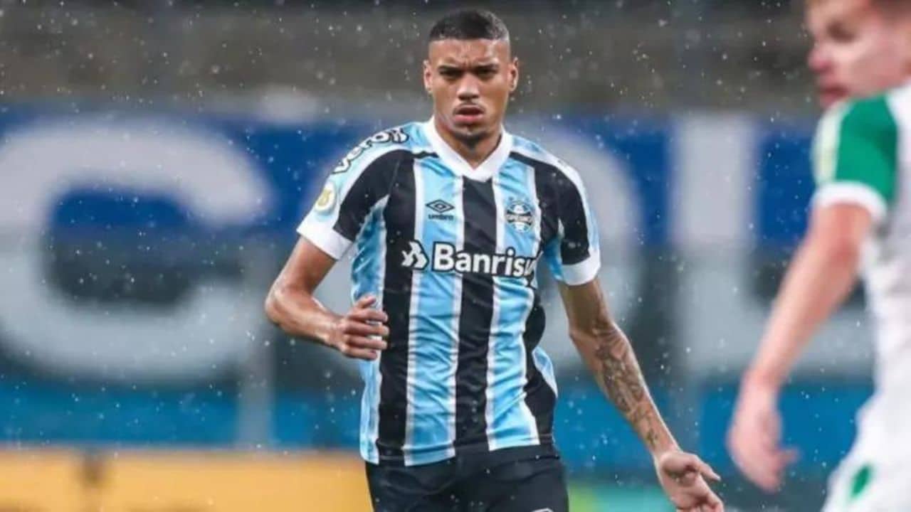 Ex-Grêmio passa vergonha na Itália