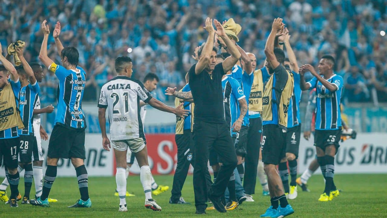 Grêmio pode começar a conhecer adversário na Libertadores nesta noite