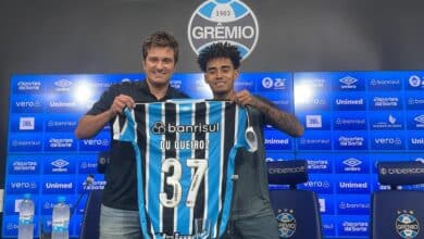Apresentação de Du Queiroz, novo reforço do Grêmio
