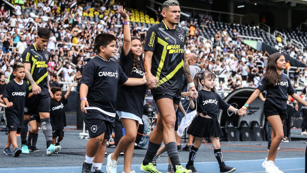 Tiquinho Soares Botafogo Grêmio