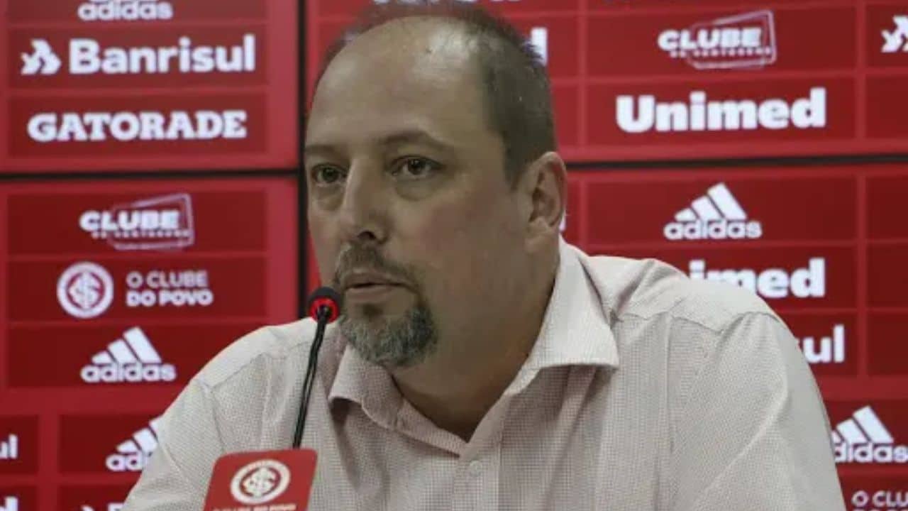 Inter prestes a anunciar reforço inusitado, torcedores do Grêmio se divertem.