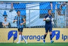 Zagueiro Geromel e goleiro Marchesín do Grêmio