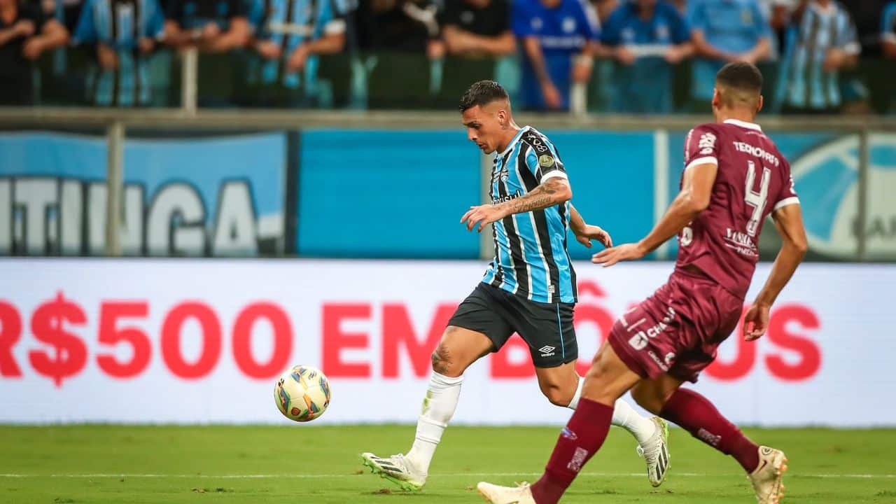 Desempenho de Pavón no Grêmio