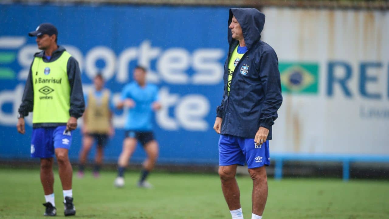 Grêmio define características necessárias para contratar zagueiro