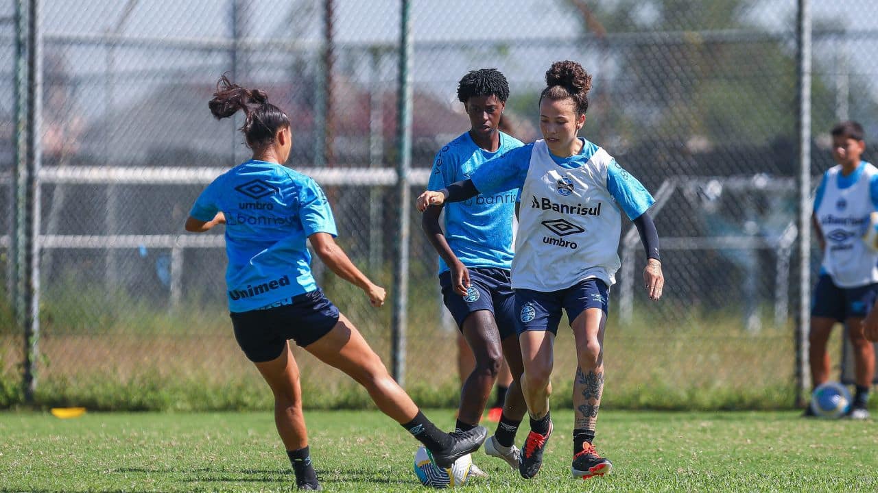 Grêmio enfrenta Corinthians na estreia do Brasileirão.