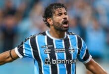 Diego costa gol Grêmio libertadores Huachipato classificado lesão brasileirão