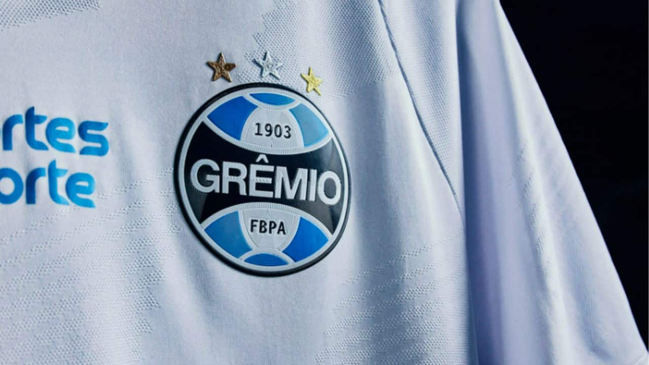 Promessa do Grêmio comemora vitória Brasileirão Sub-20