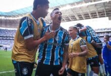 Soteldo recebe torcida do Grêmio