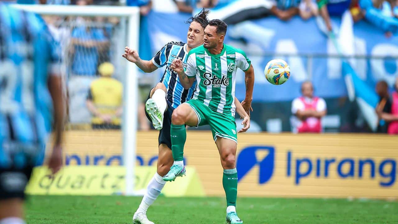 CBF define arbitragem Grêmio x Juventude