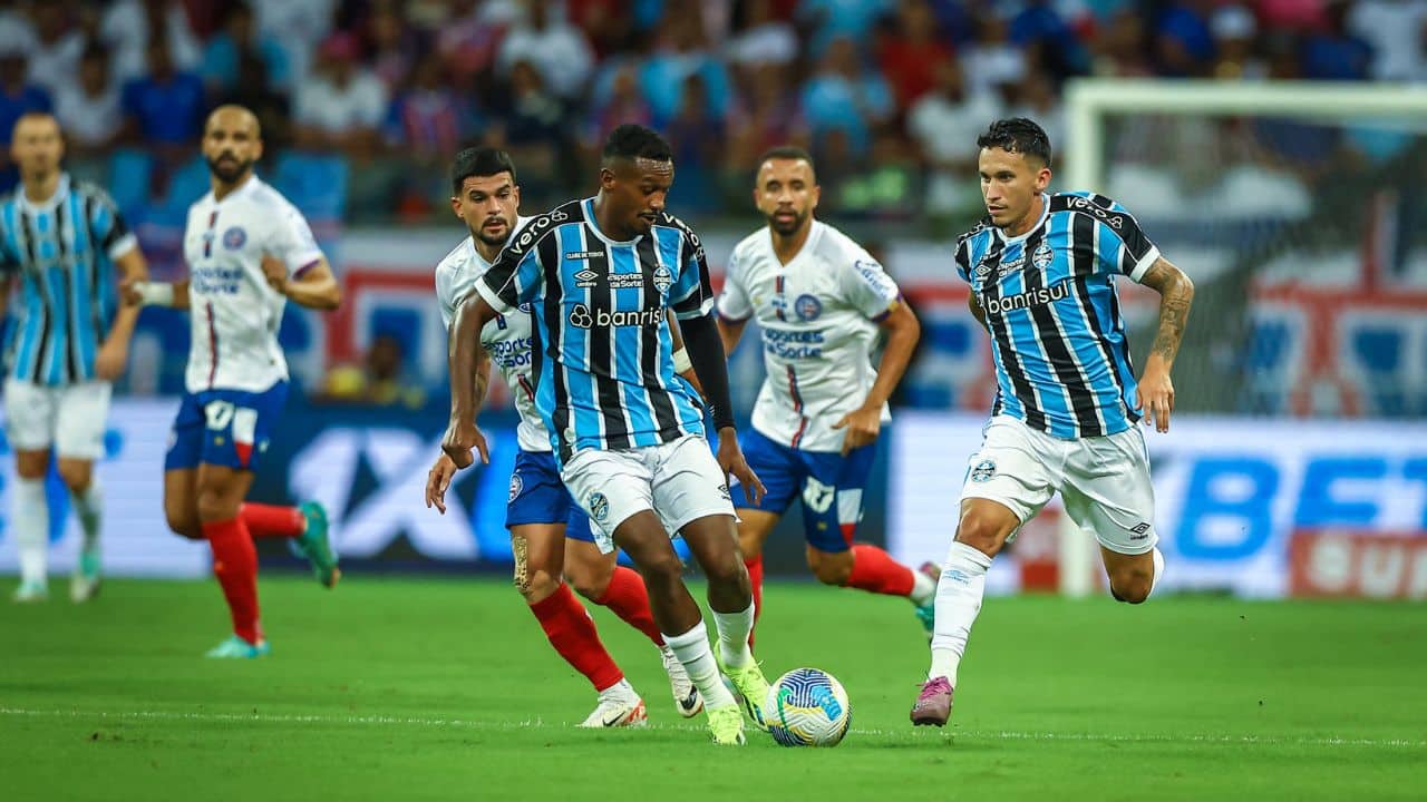 Grêmio hoje: Renato Portaluppi deve escalar Edenilson ou dois pontas?