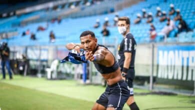 Grêmio ganhava do Inter com “presente” de Léo Chú