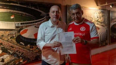 Barcellos e prefeito de POA assinam parceria em prol do Inter Grêmio